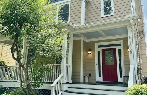 Knight Park House | New! 3BR 2.5BA + Pickleball Court in West Midtown!