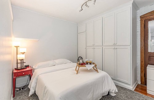 Germantown House | Meadow View - Hot Tub - Germantown