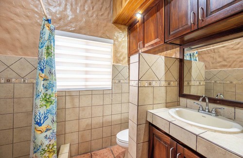 Matapalo House | Comfortable Vacation Home Steps from the Beach