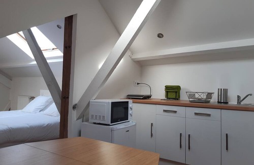 Angouleme Apartment | Appartement Lumineux Dans Quartier Calme et Commerçant à 10mn du Centre Ville