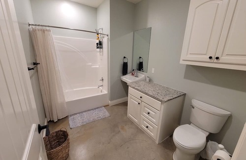 Bossier City Condo | Gorgeous 2-bedroom condo in central Bossier City