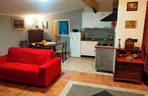Castellaro House | Peace and calm among the seven hundred olive trees