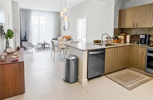 Doral Condo | Modern Comfort: Doral 2BR Haven
