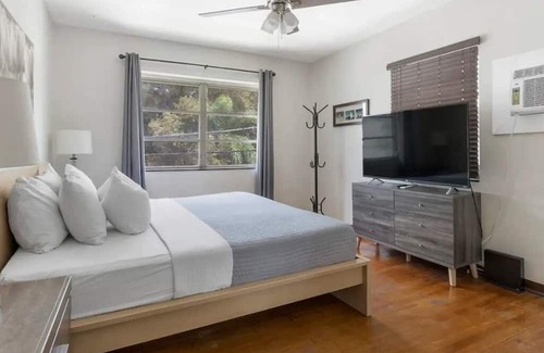 The Roads Apartment | Modern apartment in Brickell (Downtown), just 10 minutes from the beach.