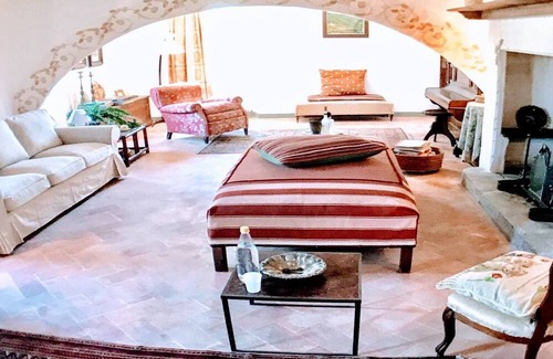 San Brizio Villa | Sleeps 12 - amazing scenery all around - exc villa, pool + grounds - pool house