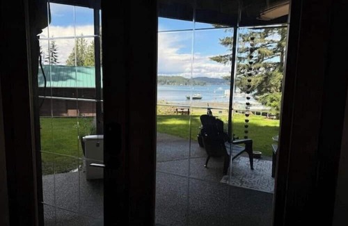 Oak Harbor Apartment | Bay Lodge Lower View Leveln