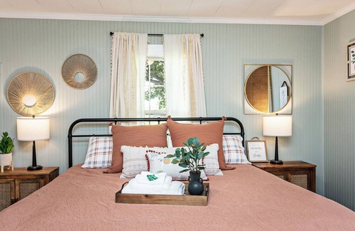 Loretto House | Cozy home!!16 minutes from Markers Mark distillery and log still distillery.