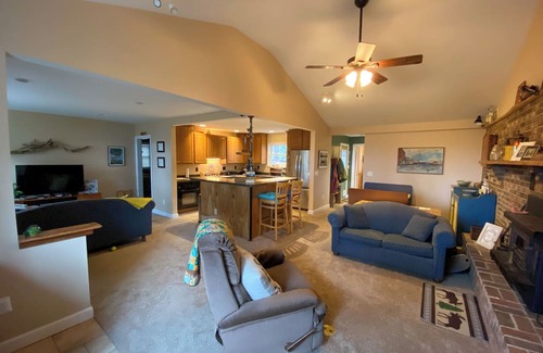 Tall Timbers House | Cozy home in idyllic Tall Timbers just a short walk to the Potomac River!