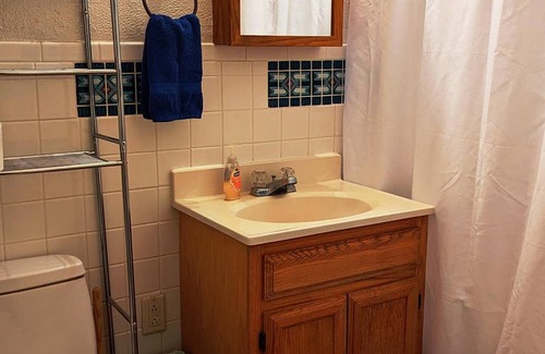 Truth or Consequences House | Cute, Cozy, and Spacious Home centrally located