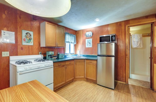 Sedona Cabin | Pet-Friendly Sedona Cabin w/On-Site Creek Access!