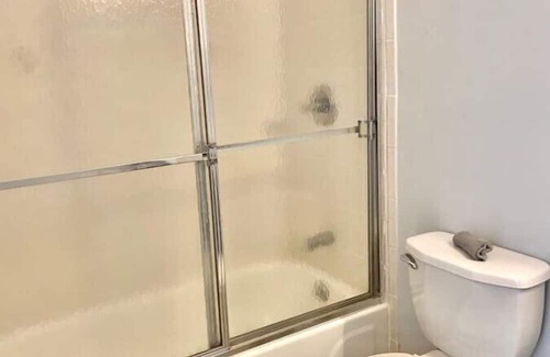 Hoboken Apartment | 201-Newly Renovated 2 Bed 2 Bath Apt With Patio!
