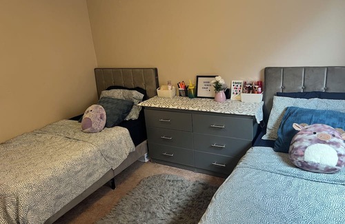 Central Erin Mills House | ### Spacious Family Home in the Heart of Mississauga