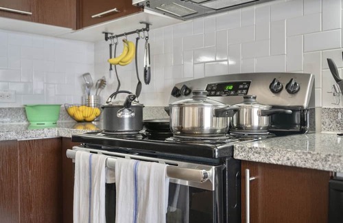 Cedar Park Apartment | LUX 2B2B | Parking, Pool, WiFi | Near DTA
