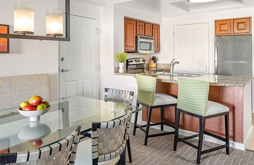Williamsburg Resort | Marriott's Grande Vista 2 Bedroom/Bathroom Near Disney Universal and Seaworld