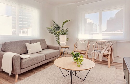 La Coruna Apartment | Main Street Deluxe Apartment