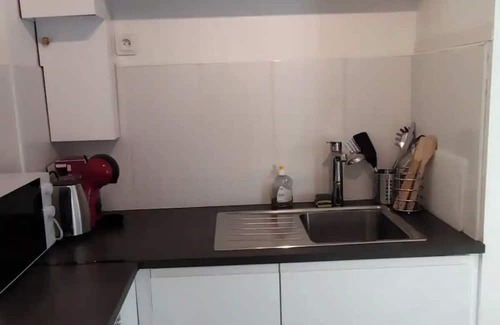 Saint-Renan Apartment | Complete accommodation for 2 people, independent access, separate bedroom.