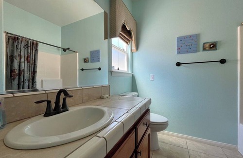 Silver Lakes Country Club House | Cozy & classic house with home office.