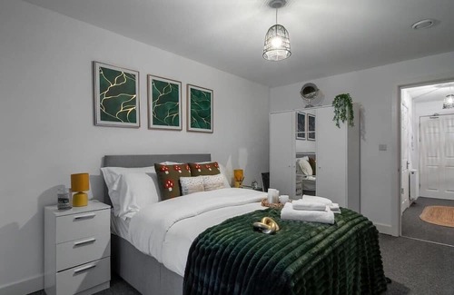 George Green Apartment | Modern 1Bed Apartment Free Parking