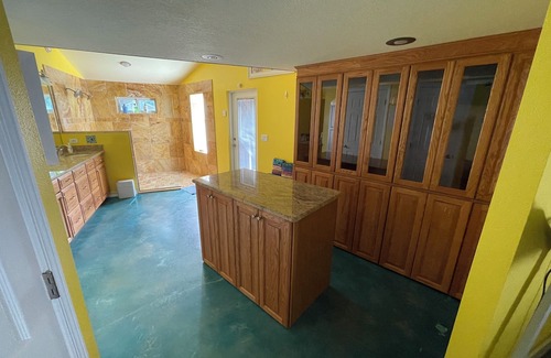 Fruitville House | Tranquility. Oh what a feeling. nnWaterfront fishing.nnLovely 3 Bedroom 3 Bath
