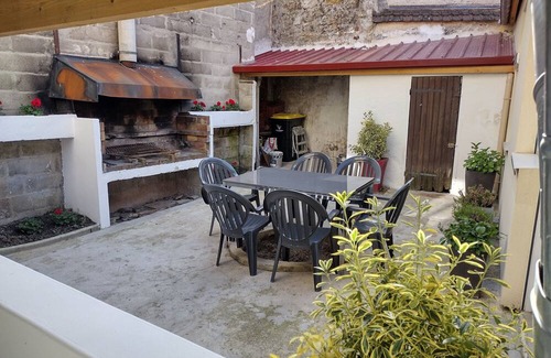 Esbly Apartment | House With Private Terrace Near Disneyland