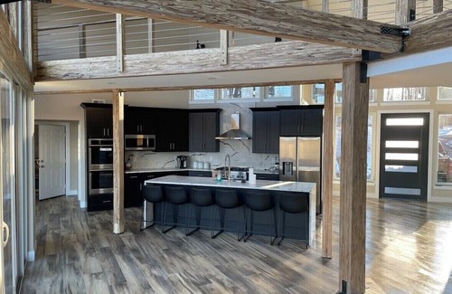 McHenry House | Coming Soon Luxury Lakefront Retreat Private indoor/Outdoor pool, Indoor bball