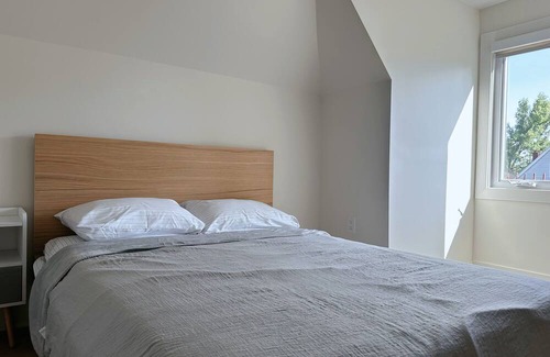 Weehawken Apartment | Elegant Luxury Duplex 15min to Mid-town Manhattan