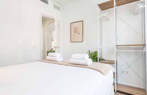 Perchel Sur Apartment | NEW Chic quiet apartment near the center by REMS