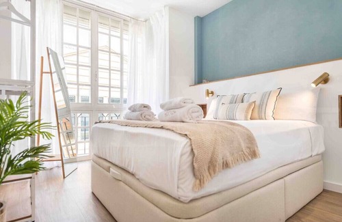 Perchel Sur Apartment | NEW Chic quiet apartment near the center by REMS