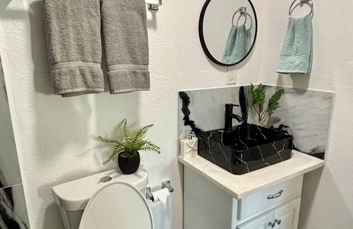 Dover Apartment | Dalia’s Garden