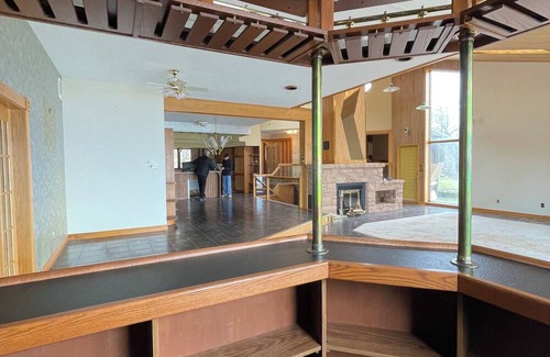 Algoma District House | Waterfront house for rent in Algoma Mills on the North Channel of Lake Huron.