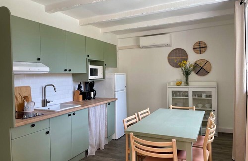 La Roque-sur-Pernes House | Lovely stone cottage in Provence.