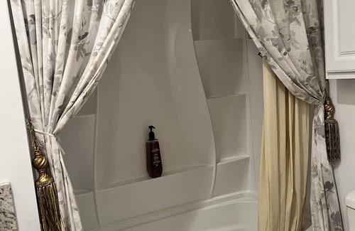 Youngsville House | Charming Private Room at Sugar Mill Pond