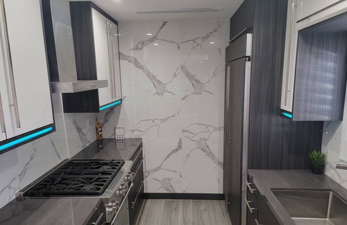 North Hollywood House | Modern 1-Bedroom with Deluxe Kitchen in Quiet North Hollywoodn