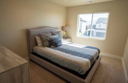 Snowbird House | Cozy Summit Locations Home in a New Development in the Traverse Mountains, Lehi