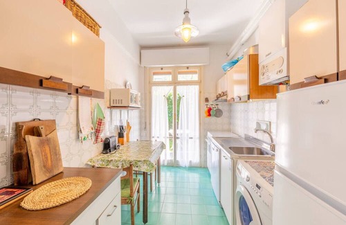 Camogli Apartment | Family Home with Garden and condo Pool