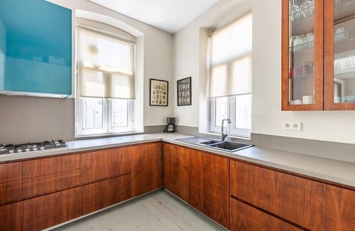 Pera Apartment | Welcome to our cool new stylish 2-bedroom, 2-bathroom home nestled in the vibrant heart of Şişhane