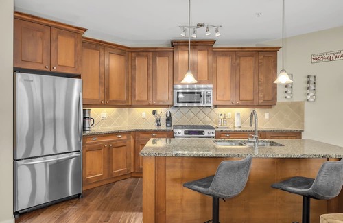 Central Okanagan Apartment | 4204 - Sparkling view - Barona Beach