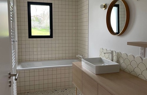 Bassussarry House | New house on the Basque Coast. Ideal for families with babies. 6/8 pers.