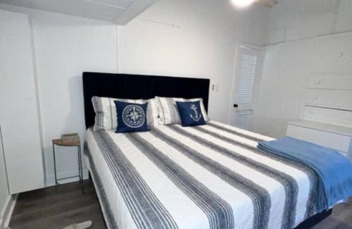 Ocean Beach III Cottage | Waterfront Beach Cottage in Lavallette