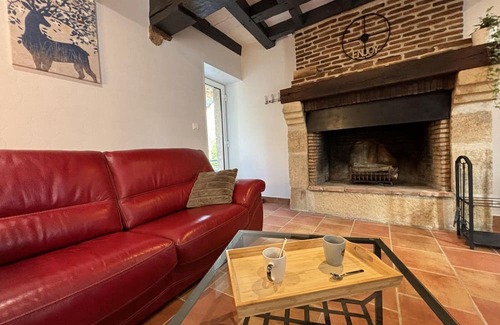 Souvigny Cottage | Gite Souvigny, 3 bedrooms, 6 persons