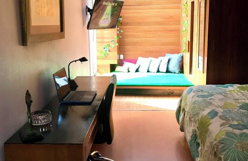 Del Valle Apartment | Vrbo Property