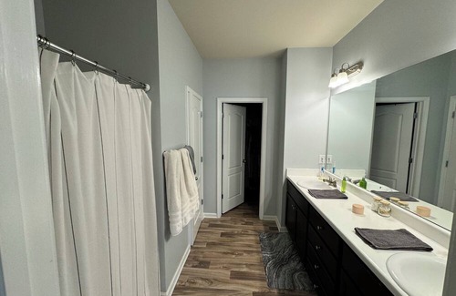 Athens House | Cozy Close To UGA