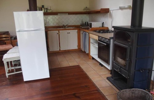 Montjay Apartment | Apartment 'Bois D'estève' with Mountain View, Private Terrace and Wi-Fi