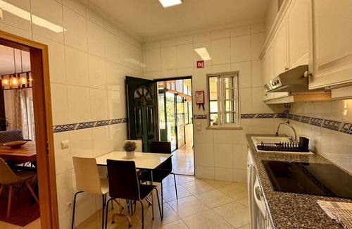 Urbanizacao dos Calicos House | Trevo by Check-in Portugal