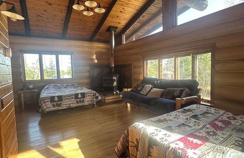 Cotton Cabin | Golden Pond, Secluded & Spacious Waterfront Oasis