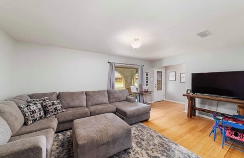 Coleman House | House on the hill