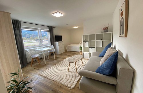Sonthofen Apartment | Schöne 1-zimmer Wohnung am Bahnhof 2 Parkplätze