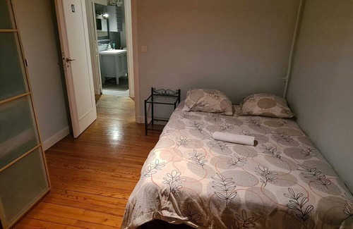 Merignac House | Homerez - Spacious house for 7 ppl. with garden at Mérignac