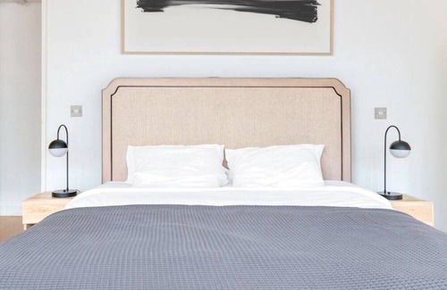 Bishopsgate Apartment | Amazing Place by Liverpool St Station