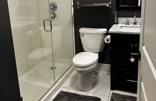 Downtown Detroit Apartment | Where luxury meets convenience! 😎